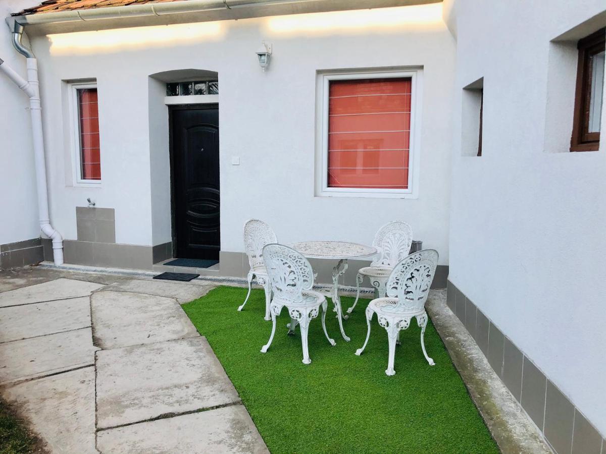 Corte Apartman Pápa Εξωτερικό φωτογραφία