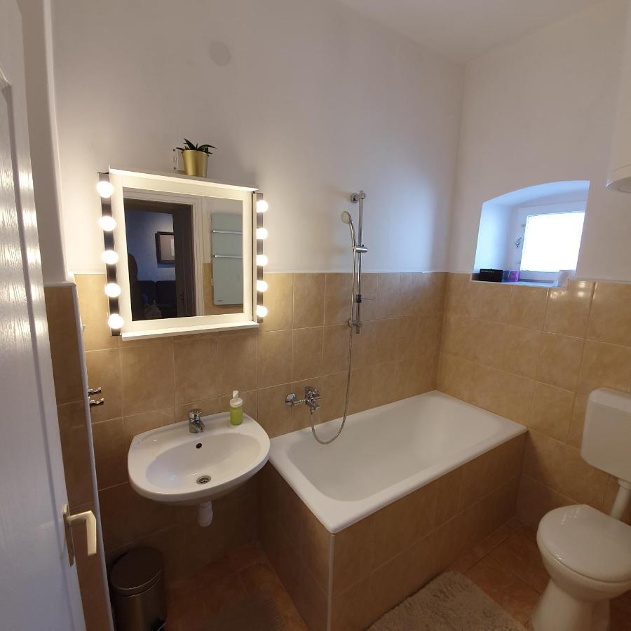 Corte Apartman Pápa Εξωτερικό φωτογραφία