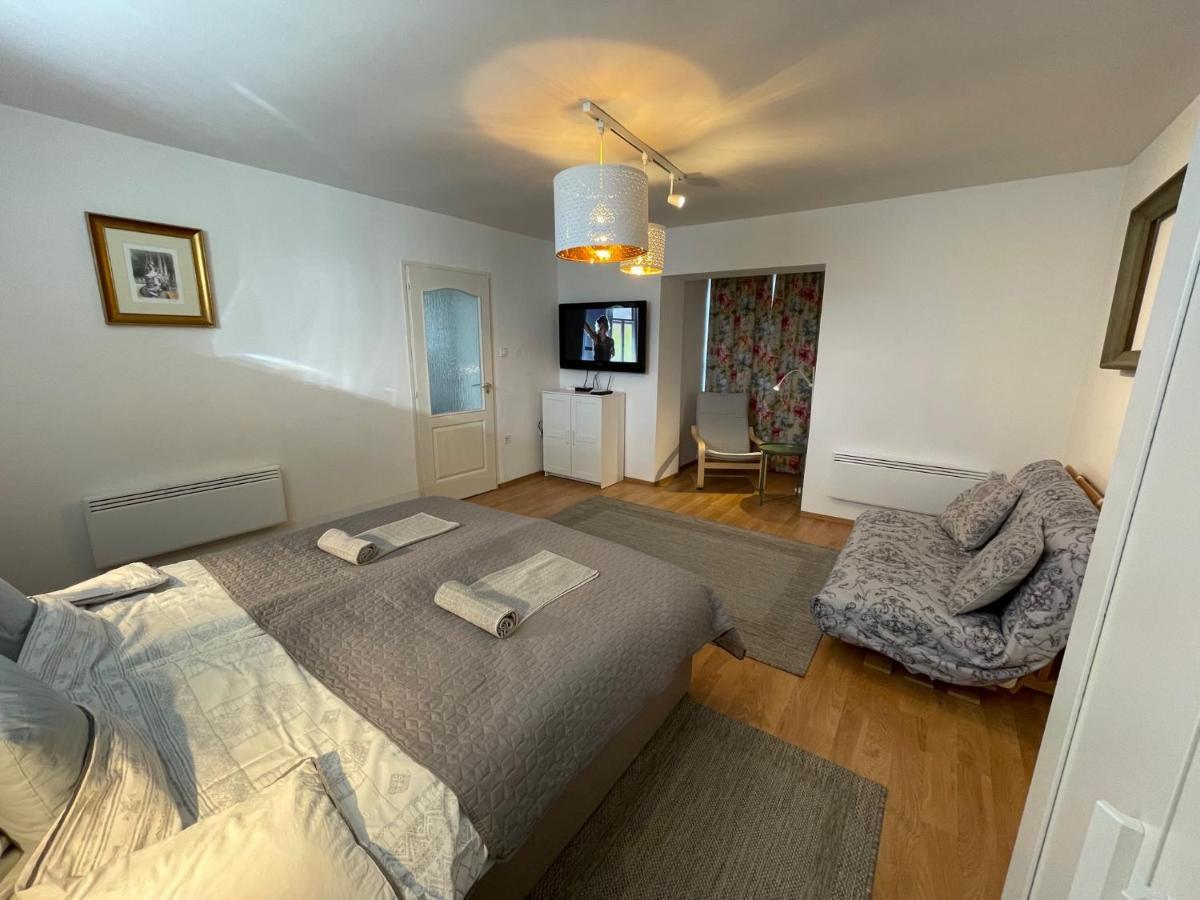 Corte Apartman Pápa Εξωτερικό φωτογραφία