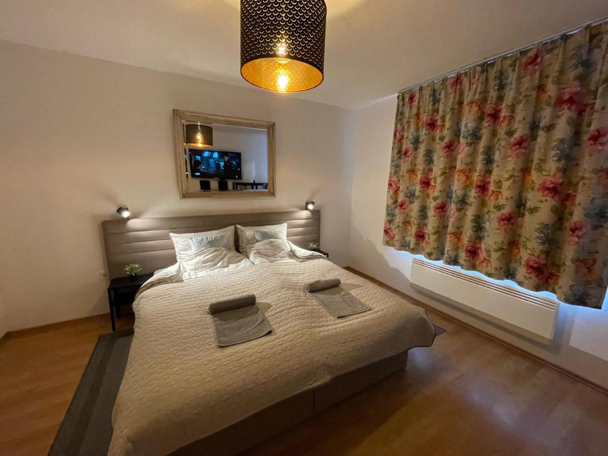 Corte Apartman Pápa Εξωτερικό φωτογραφία