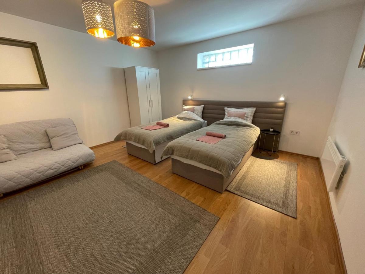 Corte Apartman Pápa Εξωτερικό φωτογραφία