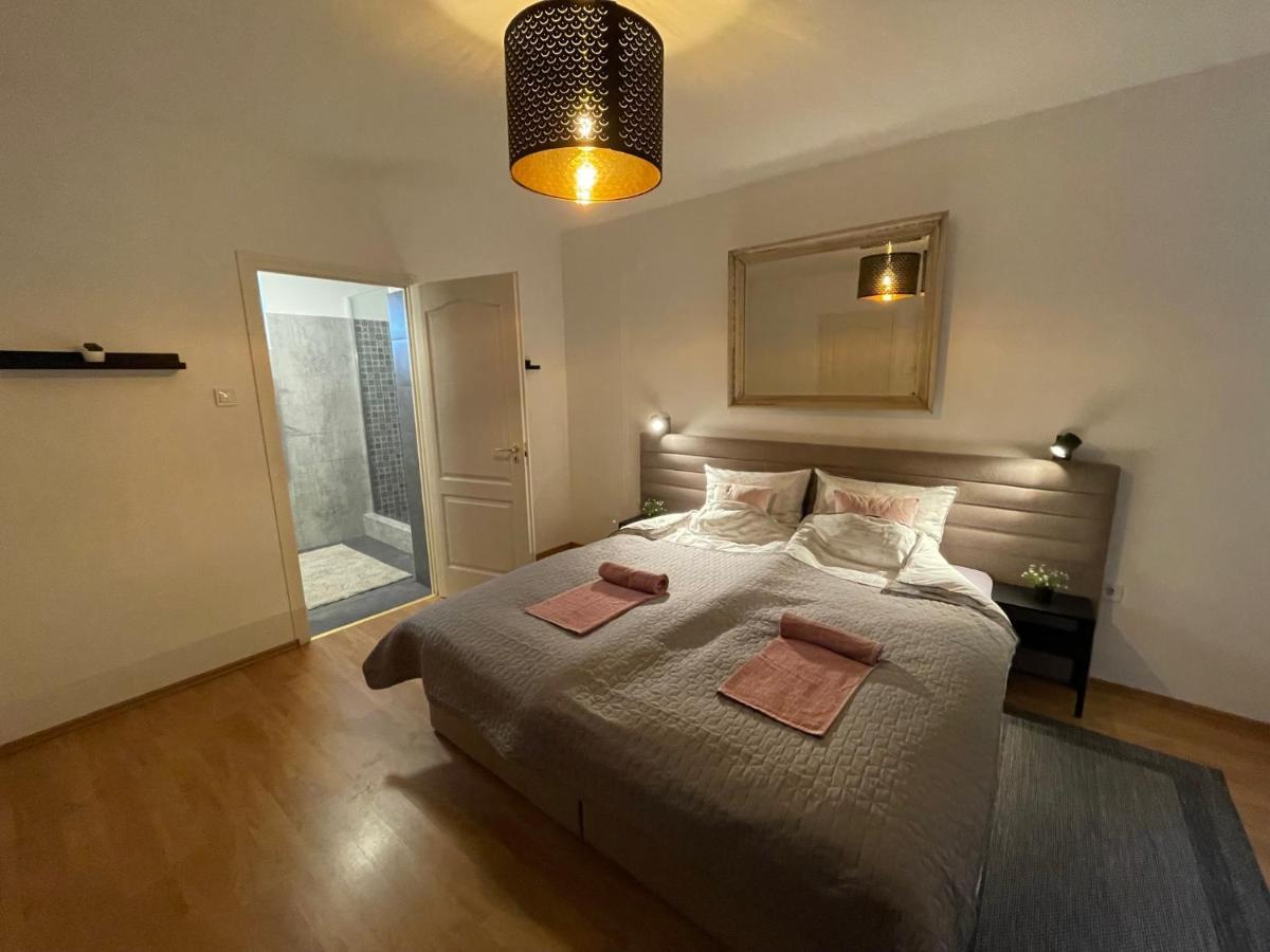Corte Apartman Pápa Εξωτερικό φωτογραφία
